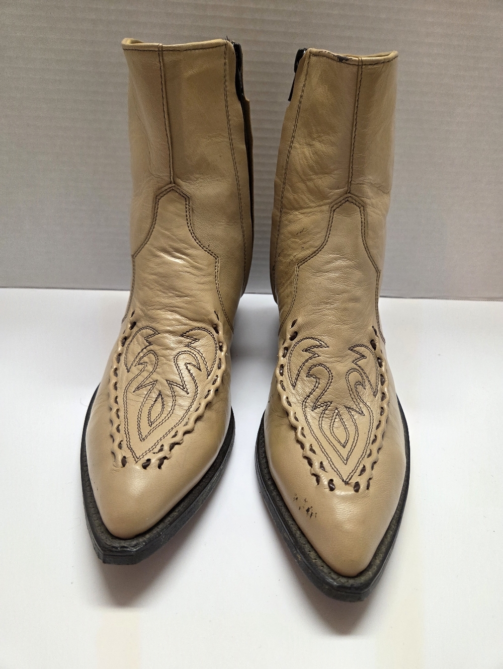 Vintage Abilene Tan Leather Cowboy Boots Men's 7.5 / Women's 9